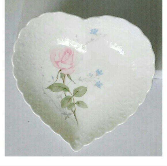MIKASA | With Love Heart Shaped Bowl - Picture 2 of 6